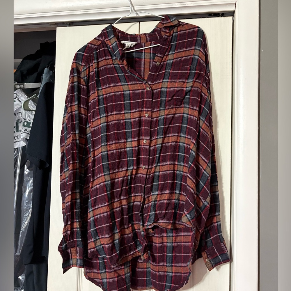 Beachlunchlounge plaid button up